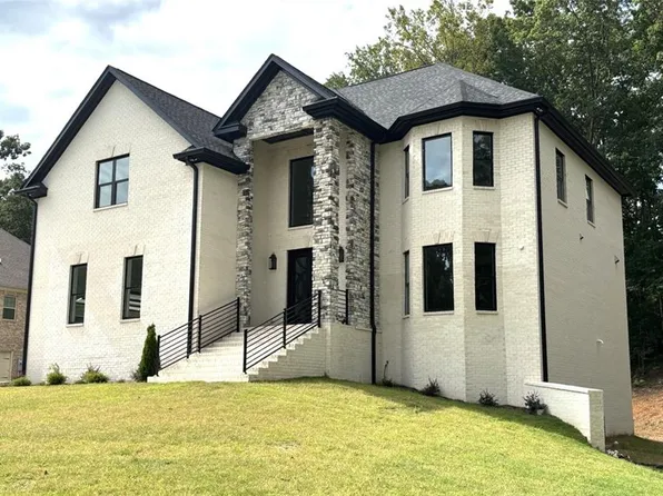 409 Saint Surrey Way, Ellenwood, GA 30294