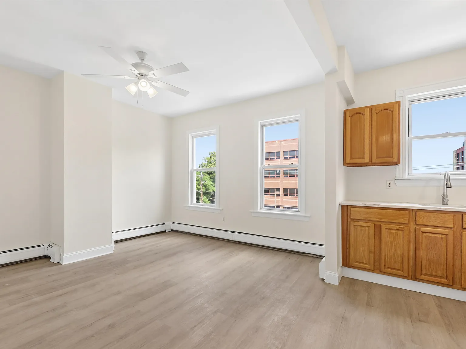 2 bed, 1.0 bath, $2,400 — Photo 2