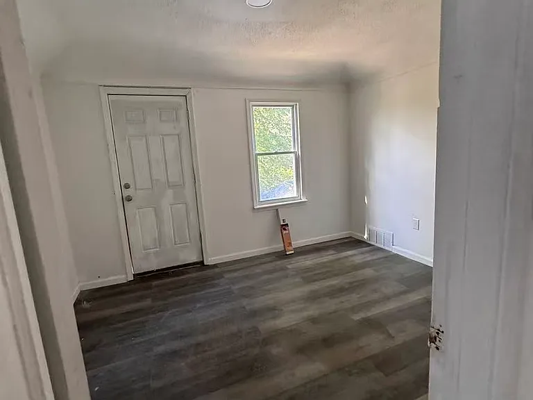 13413 Evanston St #2 — Photo 12