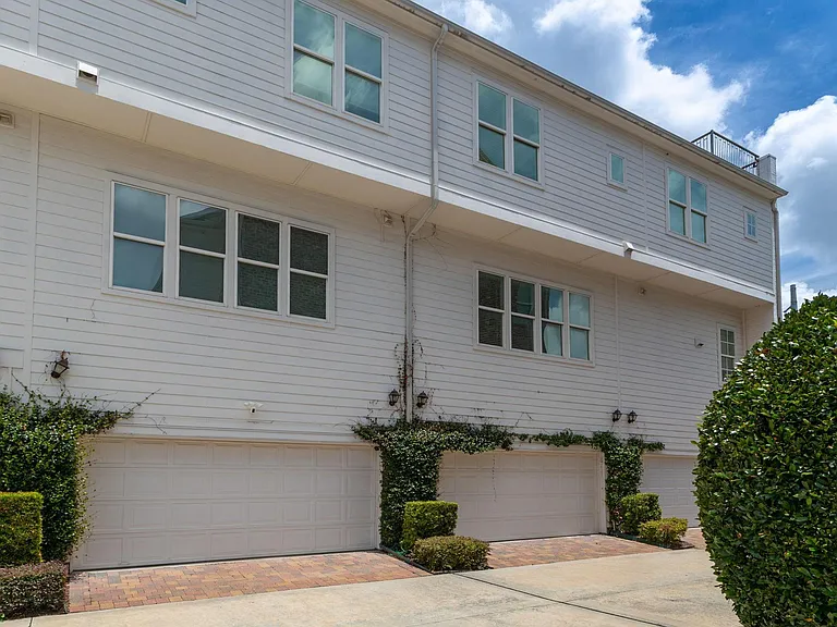 8711 Oak Kolbe Ln — Photo 49