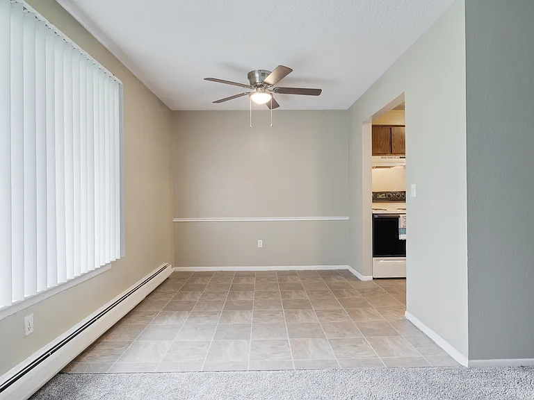 Miracle Manor Apartments — Photo 8
