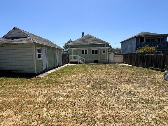 4th image of 219 Harvest St