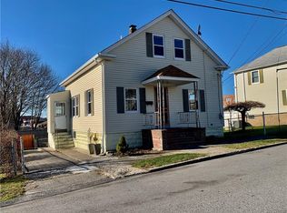 15 Magnolia St, Bristol, RI 02809