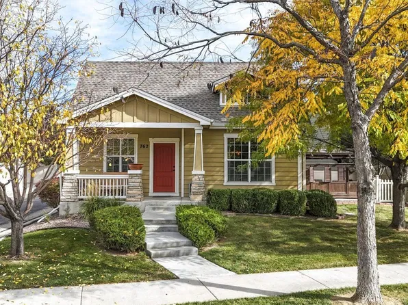 762 Three Forks Dr, Fort Collins, CO 80524