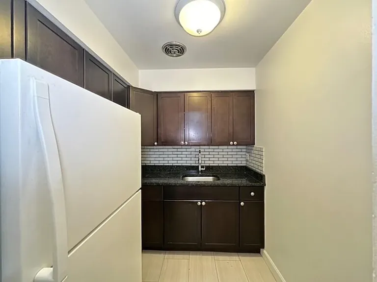 6830-573 N Sheridan Rd #6830-573 — Photo 3