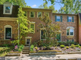 8 Plum Grove Way, Gaithersburg, MD 20878