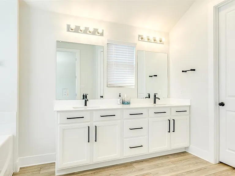 122 Biscayne Bay Bnd — Photo 17