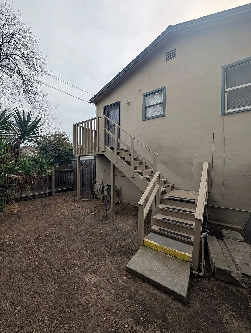 1076-1078 Julian St #1078-B photo 1