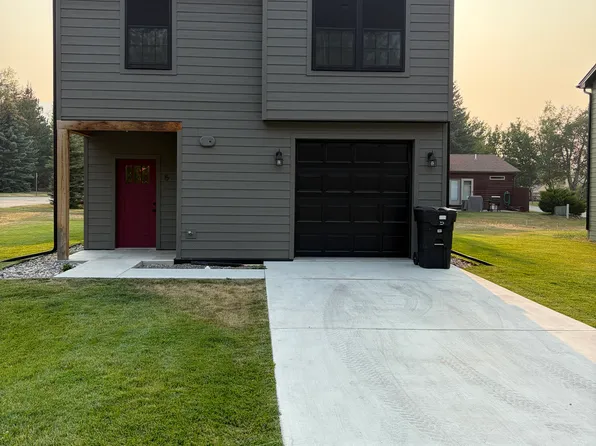 5 Alpine Cir, Red Lodge, MT 59068
