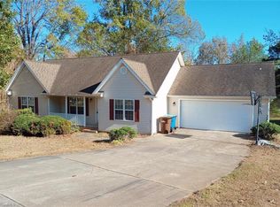 105 Wolf Den Ct, Climax, NC 27233