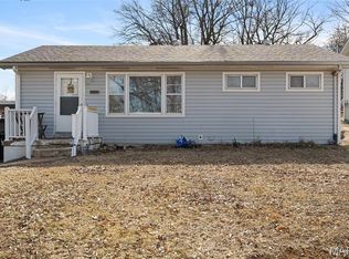 10558 Hobday Ave, Saint Ann, MO