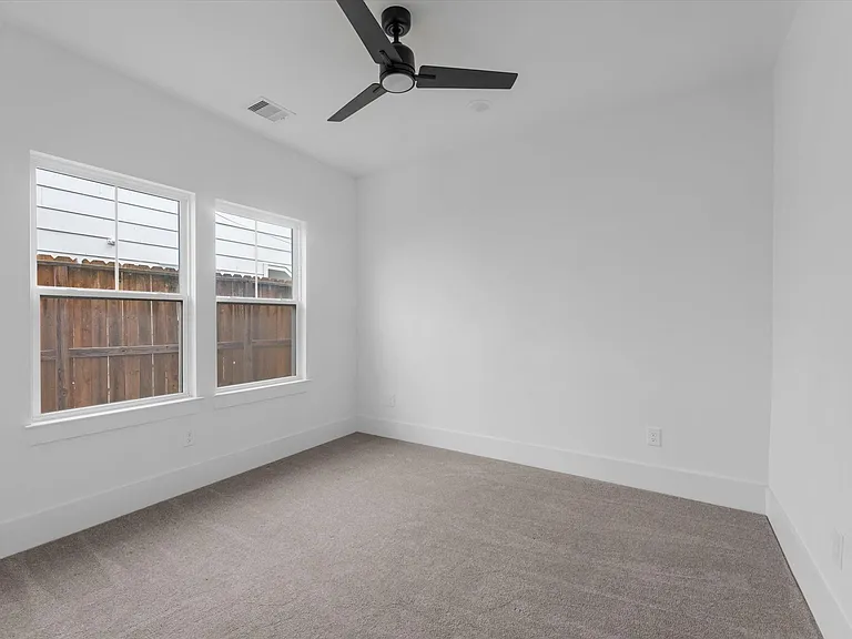 9004 Orange Spring Dr — Photo 20
