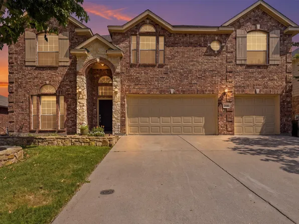 424 High Desert Dr, Fort Worth, TX 76131