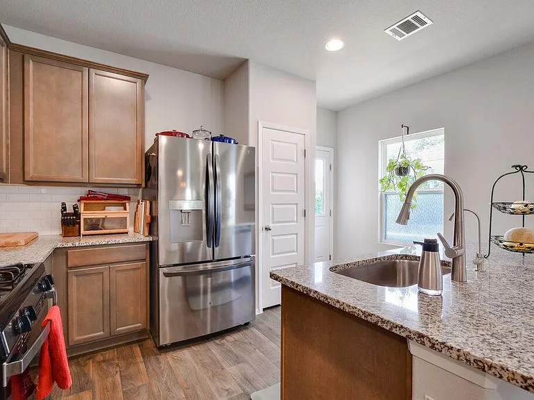 121 Bent Creek Ln — Photo 10