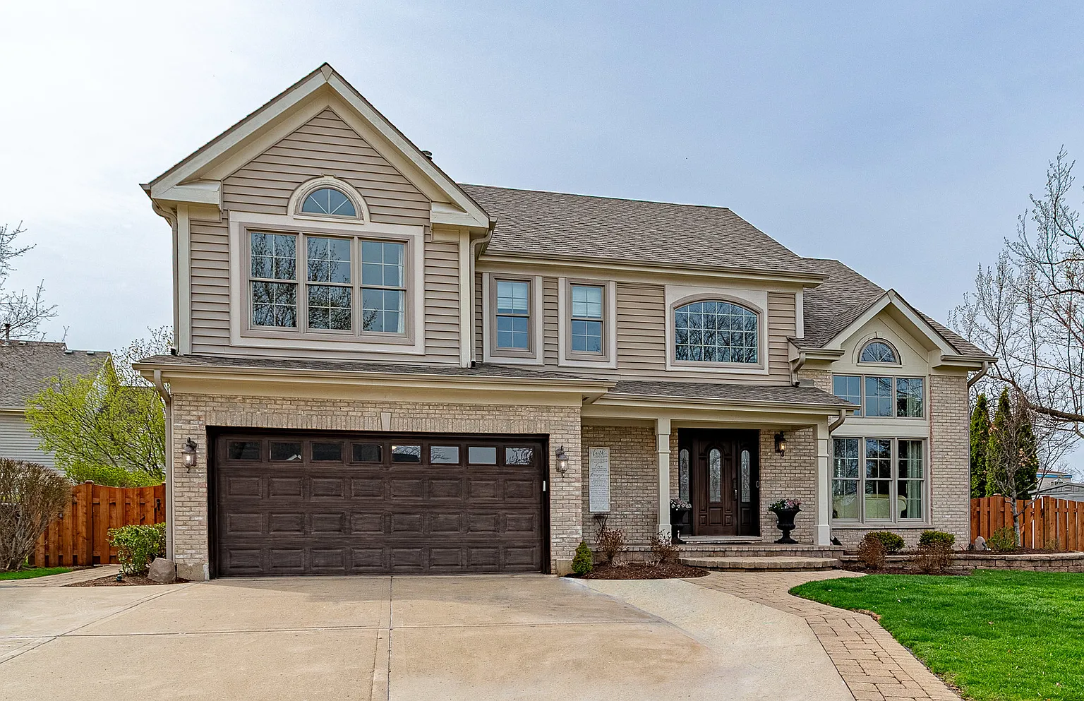 900 Christa Ct photo 1