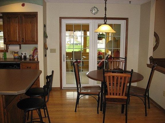 Eating Area 