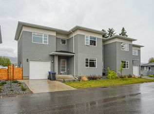 136 Mugford Rd, Kelowna, BC V1X 2E3