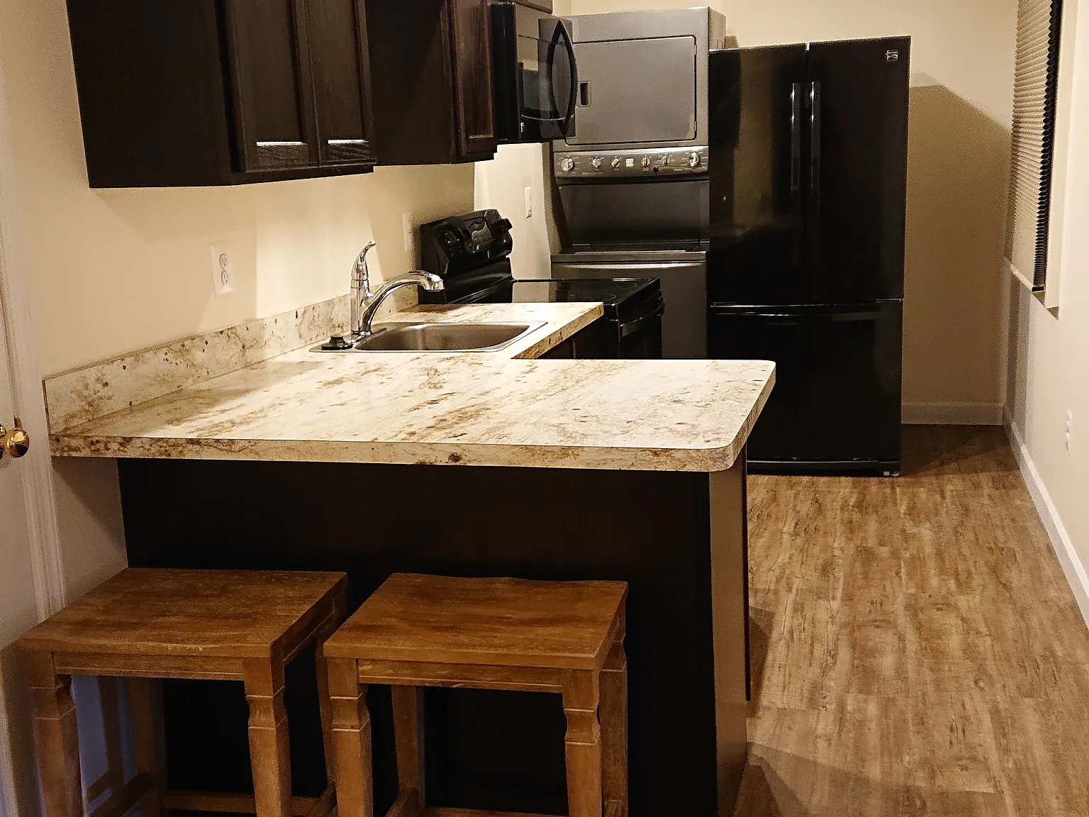 1 bed, $1,600 — Photo 2
