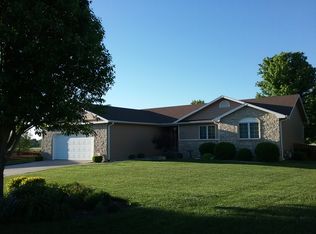 3005 Meadowood Cir, Manhattan, KS 66502