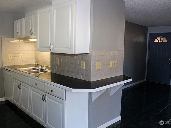 5th image of 11815 SE 319th Pl