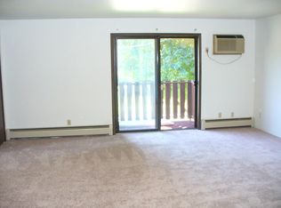 1630 E Longview Dr APT 5, Appleton, WI 54911