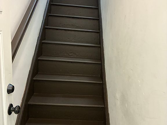 2nd image of 56 Evans St Floor 2