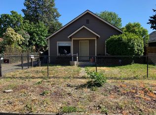 911 SW I St, Grants Pass, OR 97526