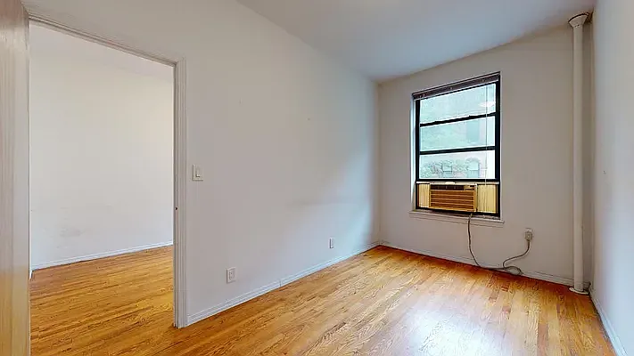 Rented by Bond New York | media 6
