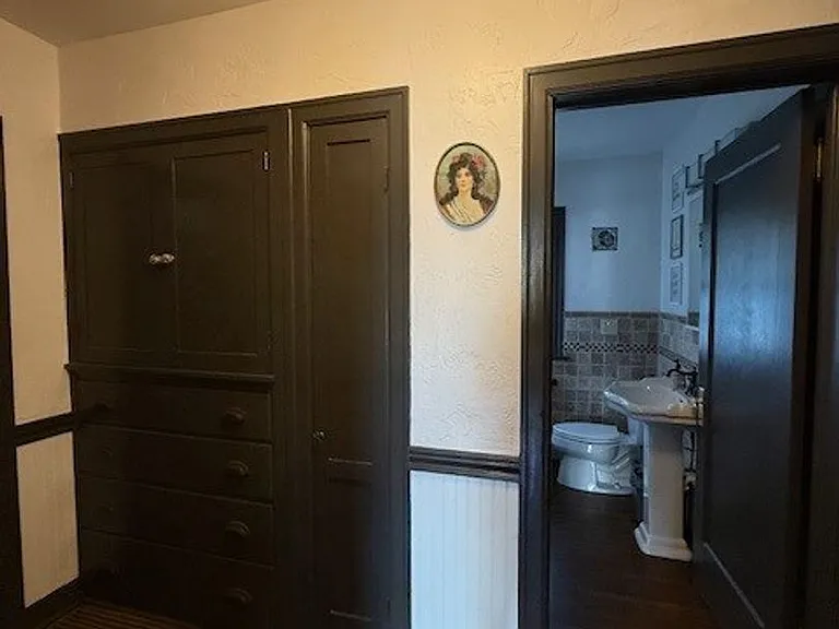 2324 S Jefferson St — Photo 13