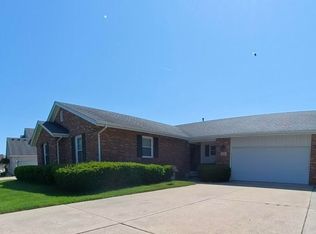 355 Wolf Creek Ct, Northwood, OH 43619