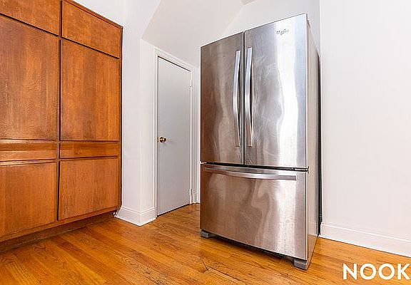 4th image of 404 Stockholm St #1