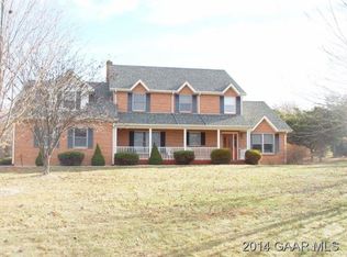 2448 Hermitage Rd, Waynesboro, VA 22980
