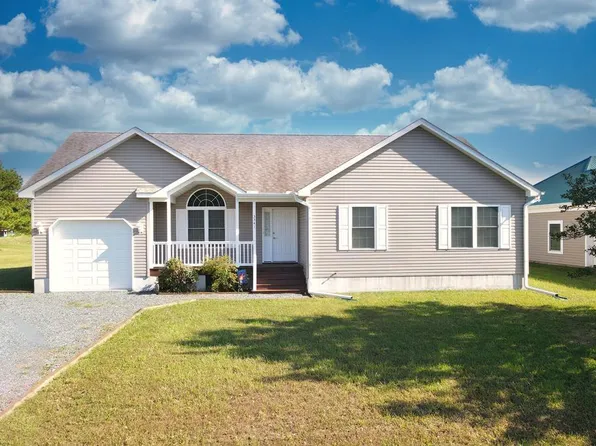 3341 Navigator Dr, Greenbackville, VA 23356