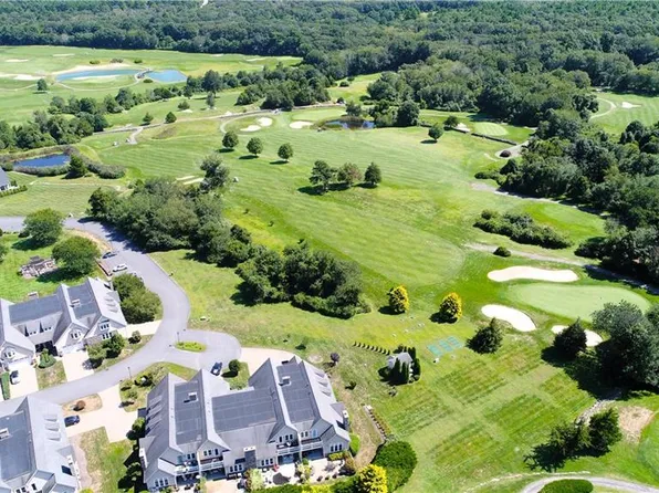 4 Spy Glass Cir Unit B, Hope Valley, RI 02832