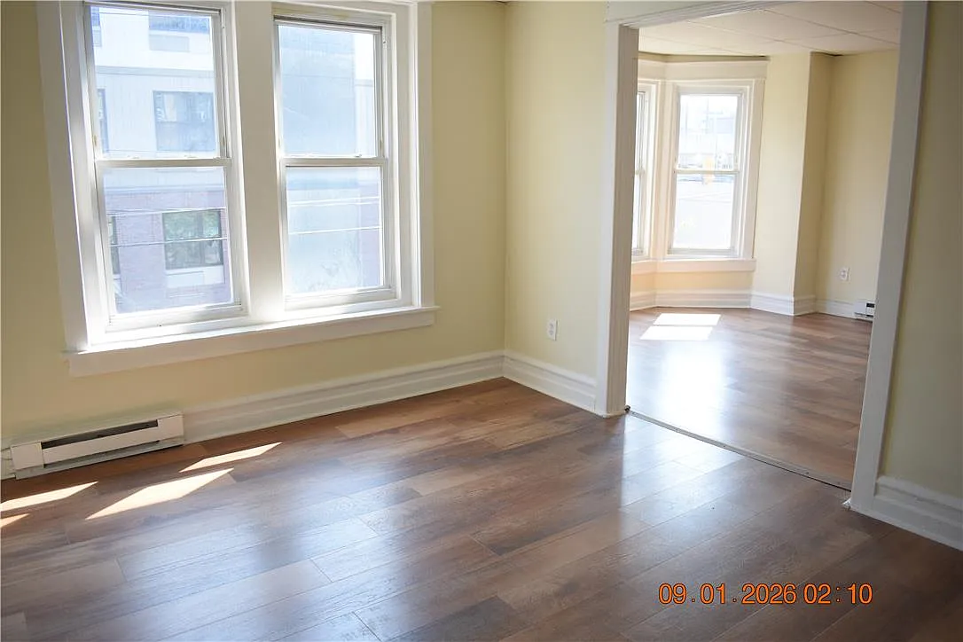 1 bed, 1.0 bath, 808 sqft, $1,200 — Photo 4