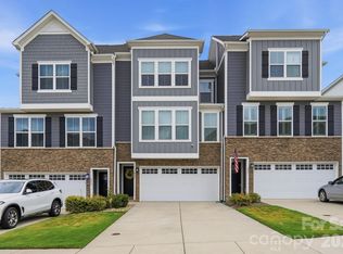 435 Lahinch Dr, Fort Mill, SC 29708