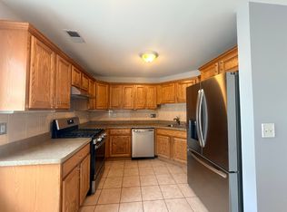 143 W 1st St FLOOR 2, Bayonne, NJ 07002