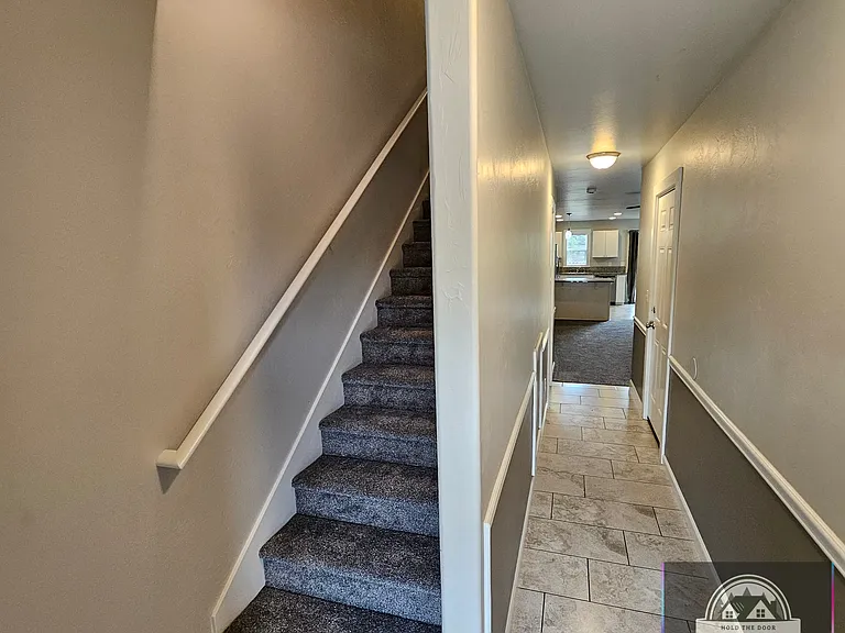 Owner Pays First Months Rent upon Application Approval !!