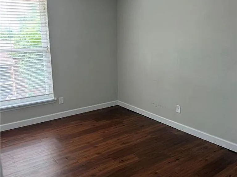 1969 Greenglen Dr #303 — Photo 6