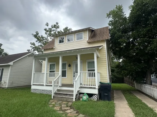 503 Hosea St, Brenham, TX 77833