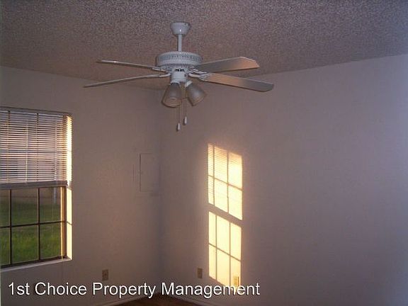 4th image of 11914 Clovite Ct