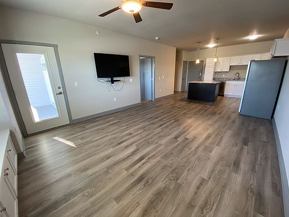 3rd image of 3400 Aurora Ave APT 302