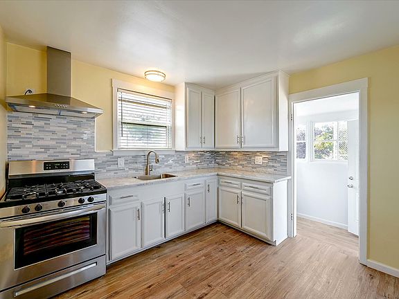 2nd image of 44 Joost Ave