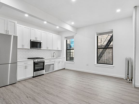3rd image of 201 W 109th St #305