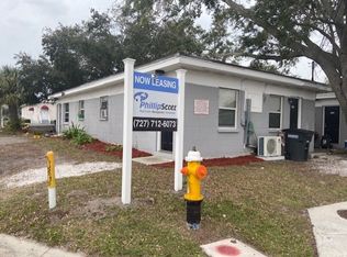 Vine Ave, Clearwater, FL 33755