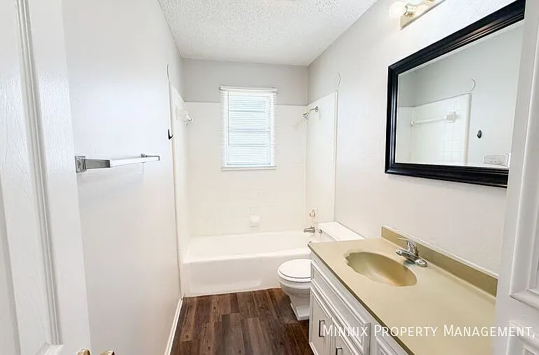 7303 Avenue X #101 — Photo 7