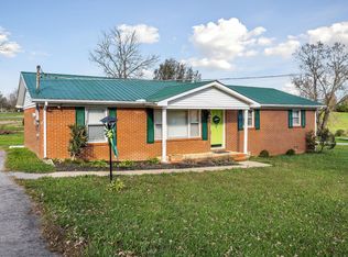 486 Circle Hill Dr, McMinnville, TN 37110