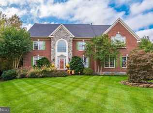 20464 Swan Creek Ct, Sterling, VA 20165