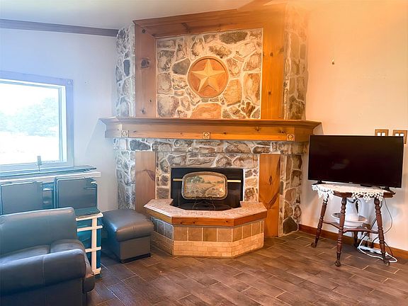 3rd image of 129 Saint Michaels Dr