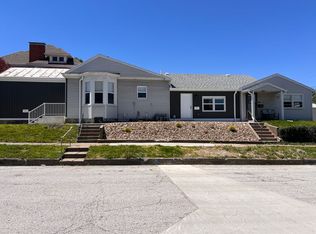 1039 State, Quincy, IL 62301